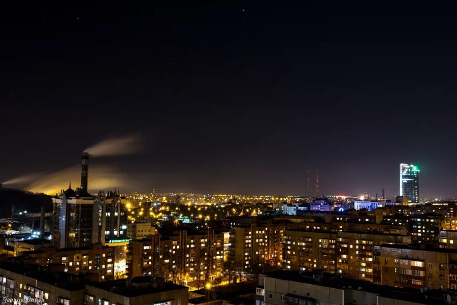 Ночной город донецк. Донецк ночью. Донецк ночью. Кальмиус донецк ночной. Ночной донецк донбасс.