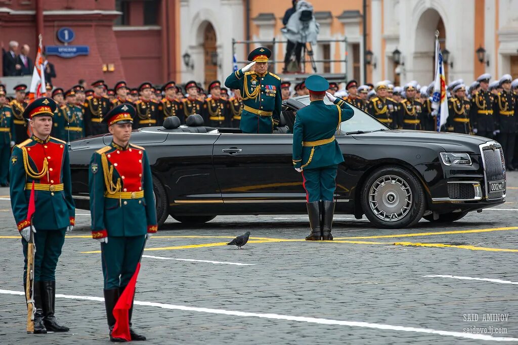 Командующий парадом победы на красной. Парад Победы 9 мая 2019. Парад Победы на красной площади в 2019 году. Парад Победы в Москве 9 мая 2019 года. Парад на красной площади 9 мая 2019 года.