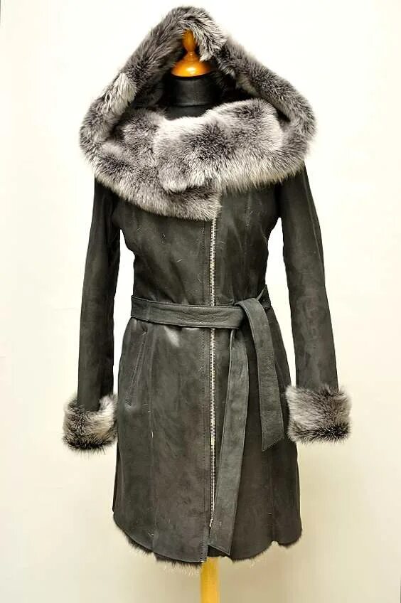 дублёнка женская с капюшоном из меха тоскана. модная телогрейка из меха тосканы. модная телогрейка из меха тосканы. дубленка тоскана т1098. дублёнка женская 2022 каляев.