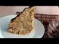 Торт муравейник. Муравейник со сгущенкой без масла. Муравейник со сгущенкой. Пп торт муравейник без выпечки. Тортик из печенья и сгущенки.