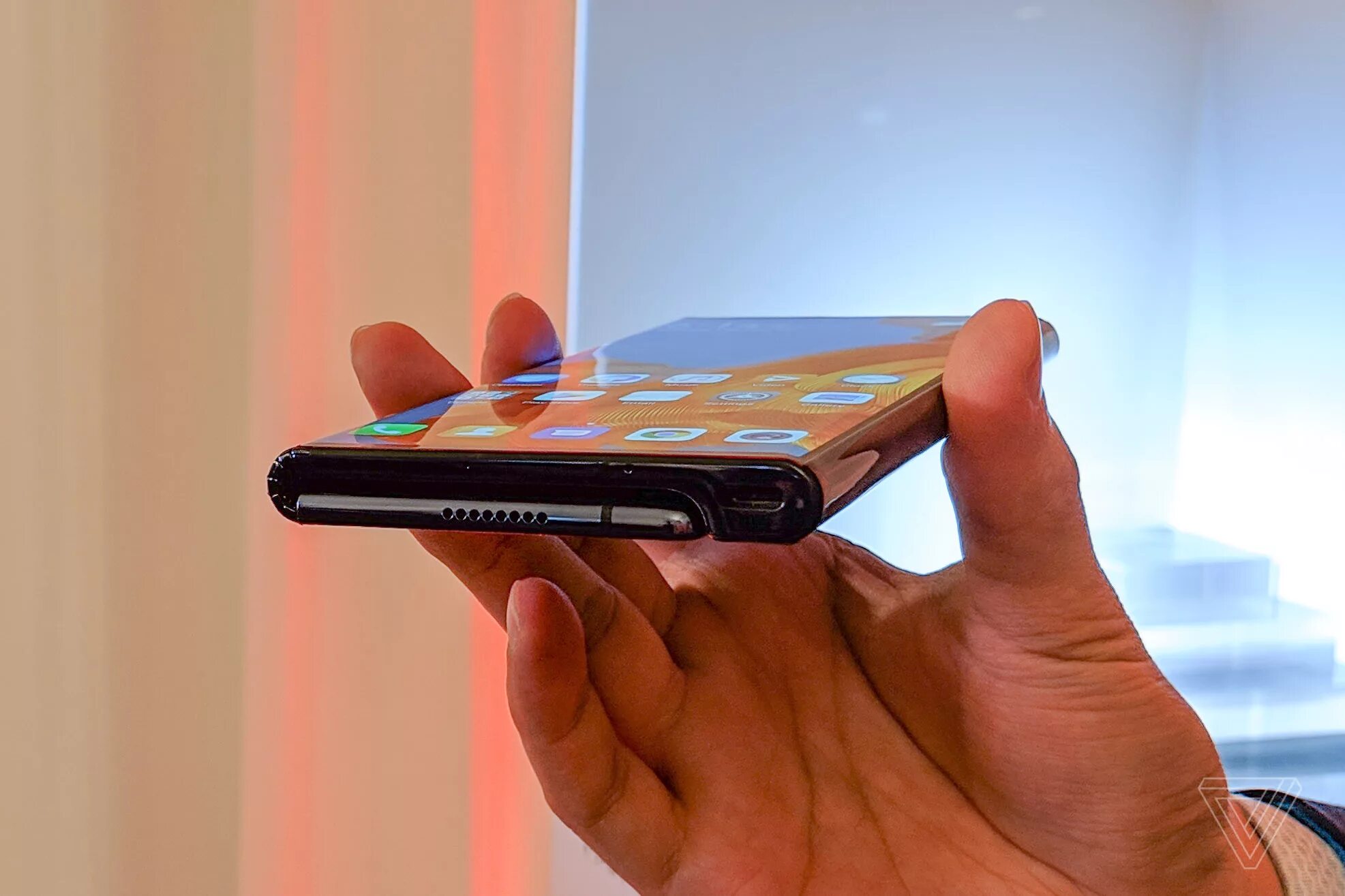 X mate. Хуавей складной смартфон. huawei mate складной смартфон. хуавей mate x. смартфон с гибким экраном хуавей.