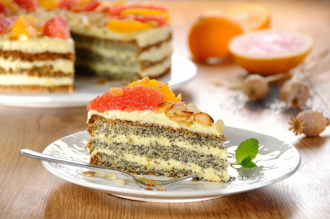 Мак можно беременным в выпечке. Маковый торт с маракуйей. орехово маковый торт. бисквит лимонный маковый. маковый бисквит для торта.