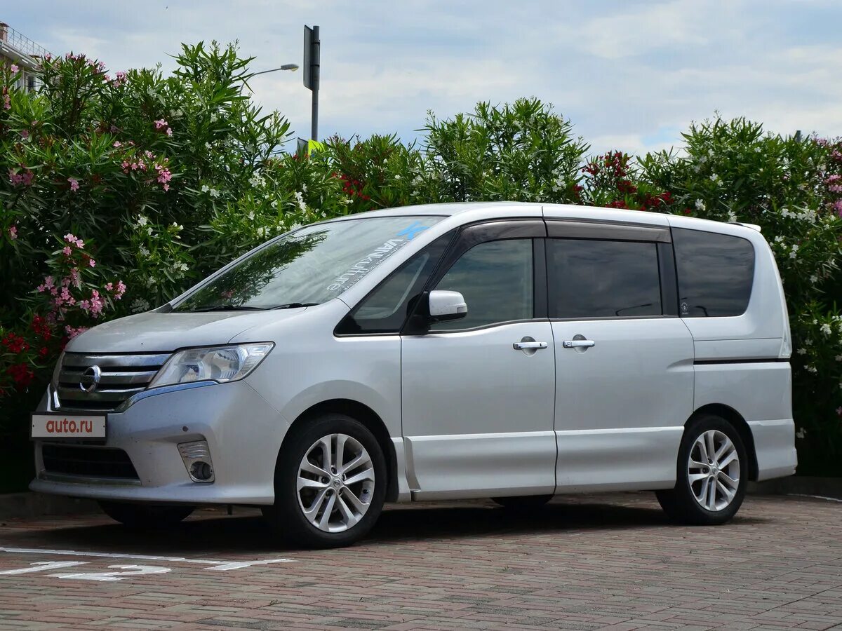 Ниссан серена 5 поколение. Минивэн гранд старекс. Ford tourneo custom 2017. Ниссан серена 8 мест. Fiat scudo panorama.