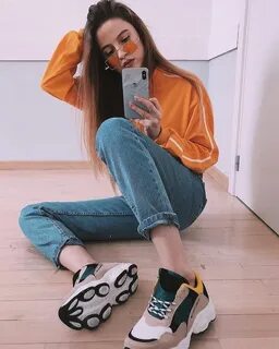 Блоггер 22 года