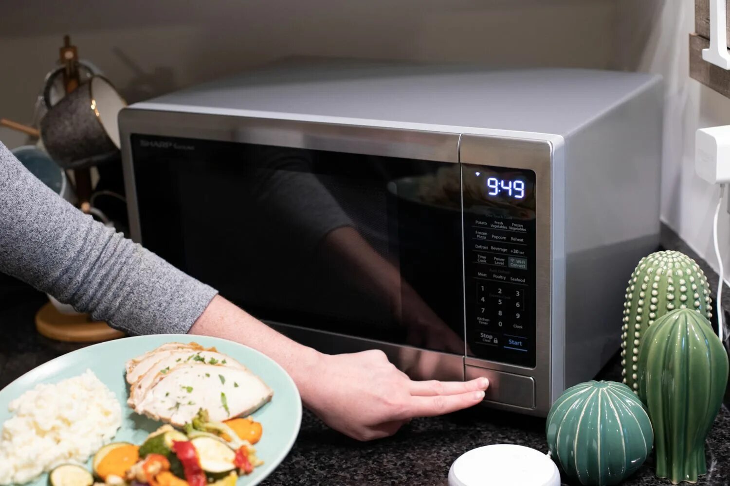 Микроволновая печь модель. Sharp microwave. smart countertop microwave oven. микроволновая печь sharp серебристая. обзор smart countertop microwave oven.