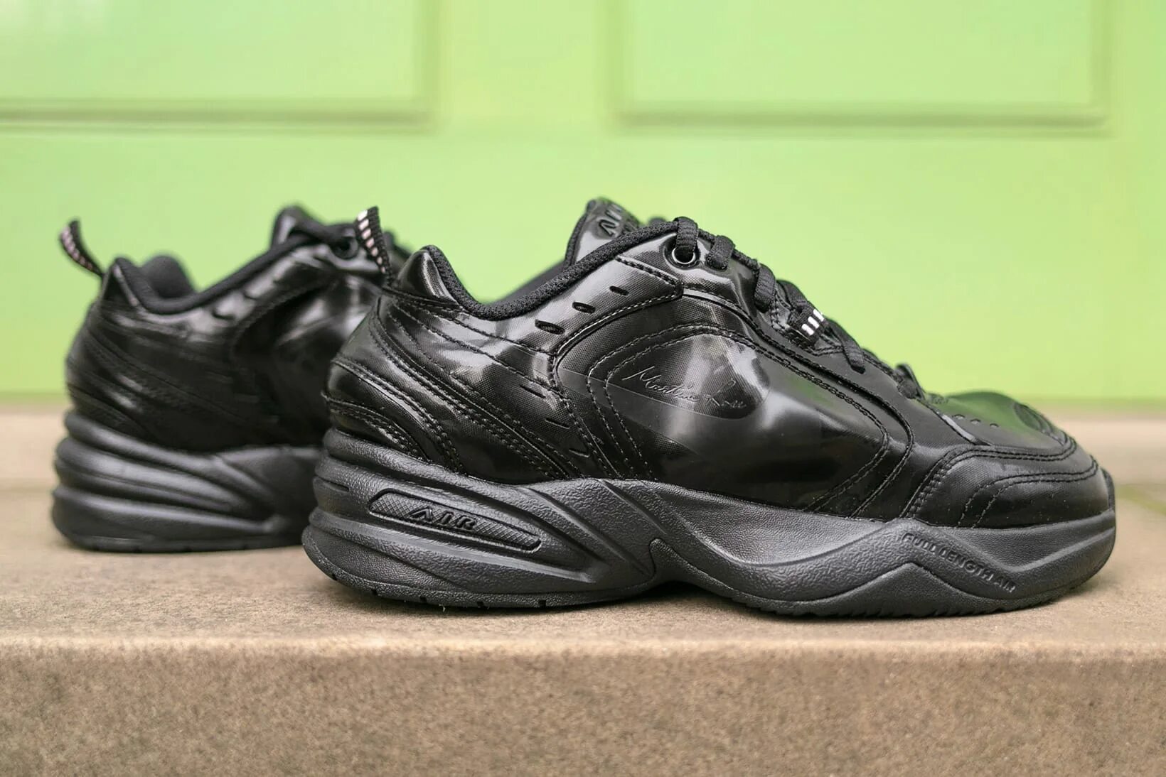 Продам монархи. Монах который продал феррари. Продам монархи. Nike air monarch черные. Продам монархи.