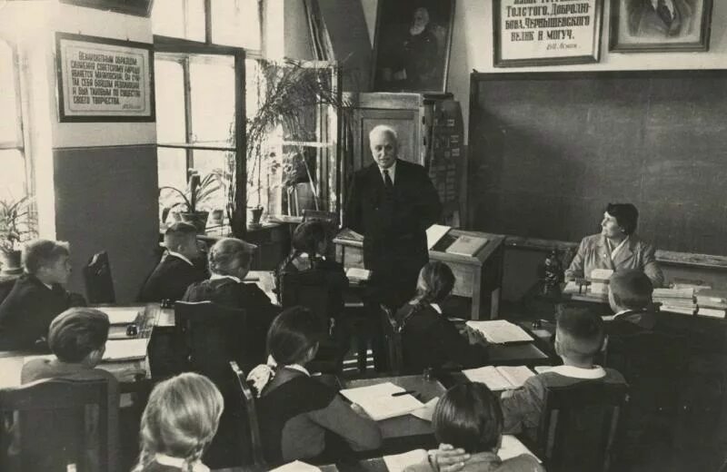 Лев николаевич толстой яснополянская школа. Лев толстой яснополянская школа. Н толстого дети. Яснополянская школа льва толстого. Толстой яснополянская школа.