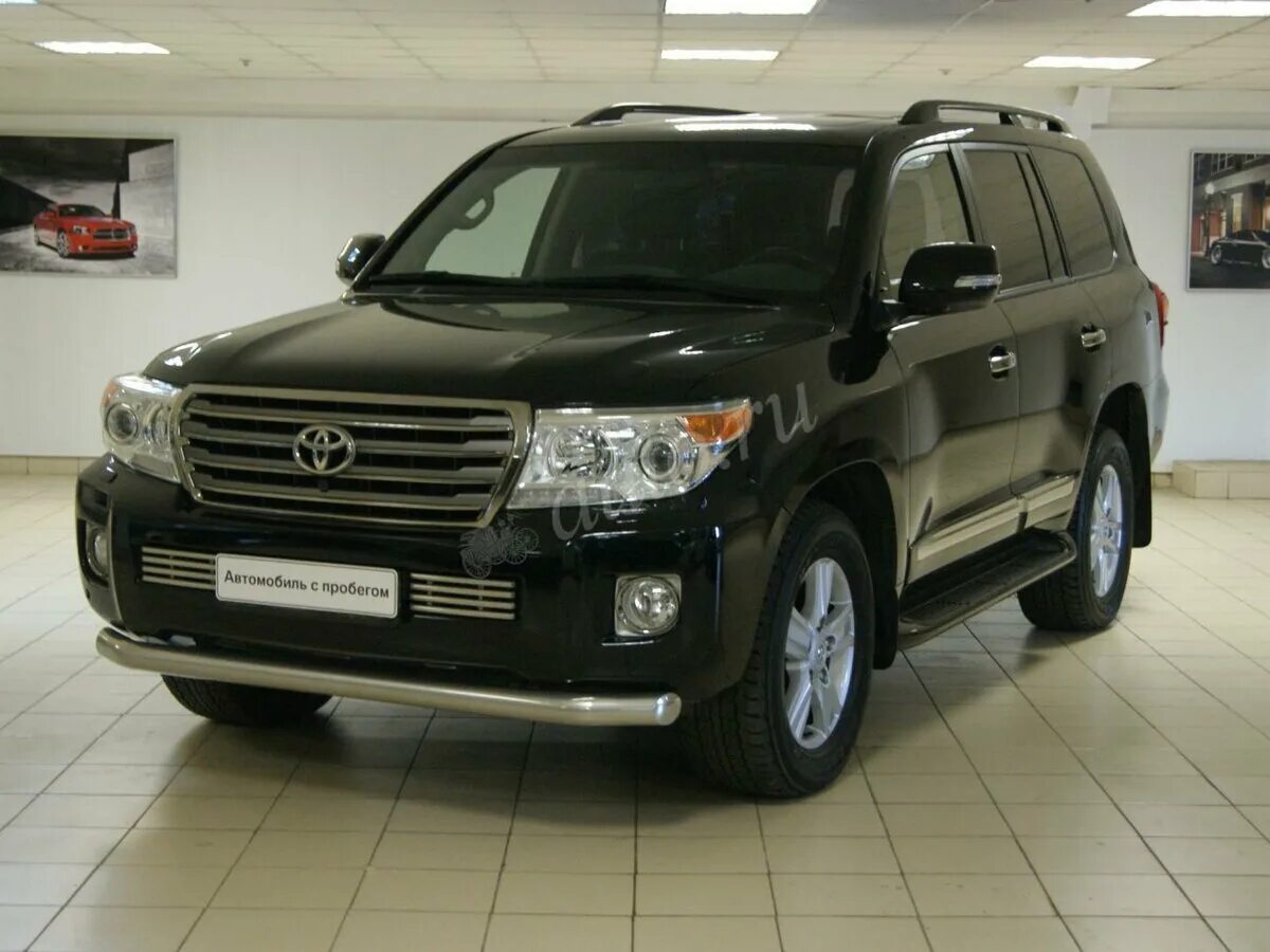 Крузер 200 купить с пробегом в москве. Toyota Land Cruiser 2013. Тойота ленд Крузер 2013. Toyota Land Cruiser 200 2013 года. Тойота ленд Крузер 2013 года.