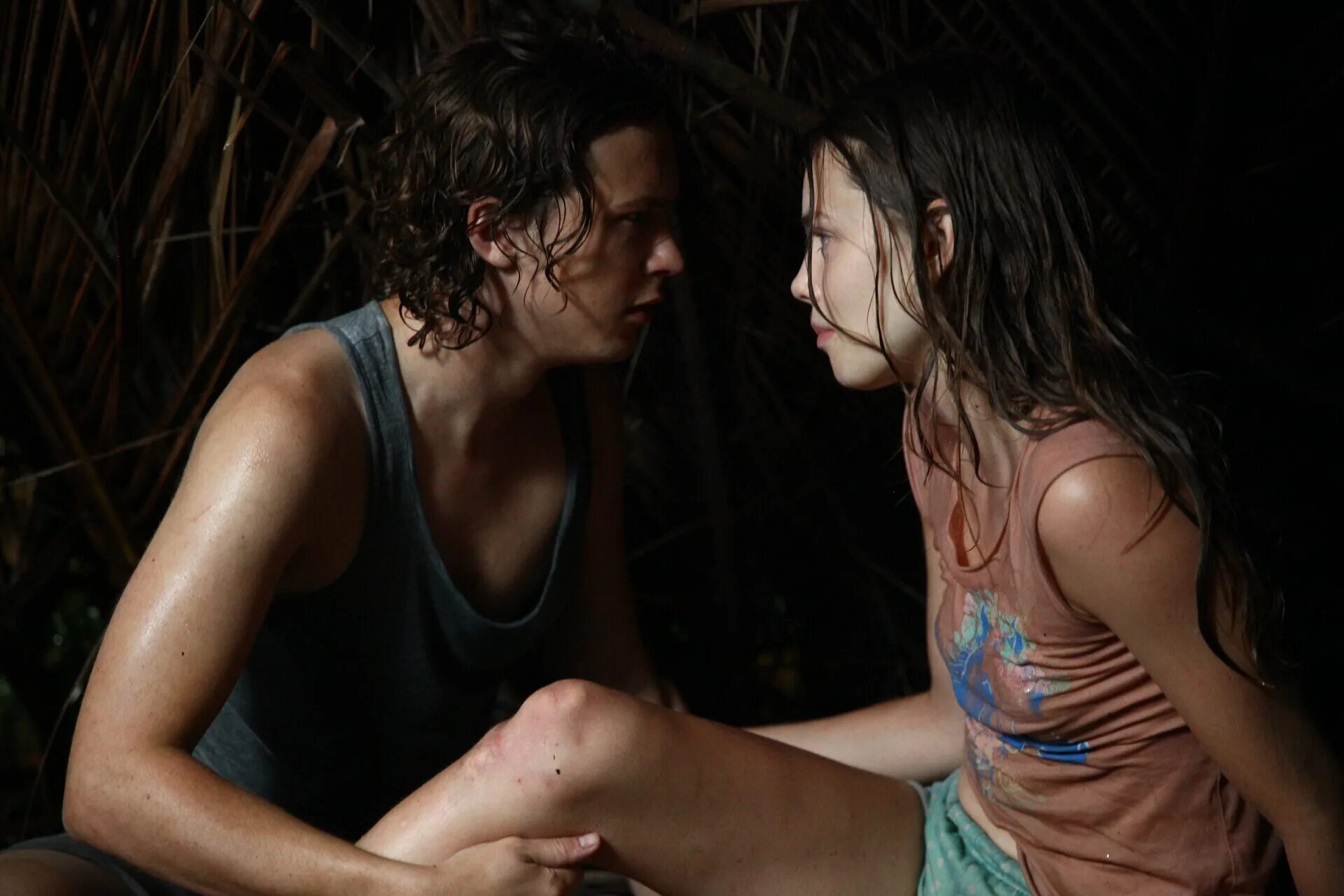 Добыча 2019 с русскими субтитрами. Добыча постер с актрисой. Добыча 2019. Добыча 2019. Добыча постер с актрисой.