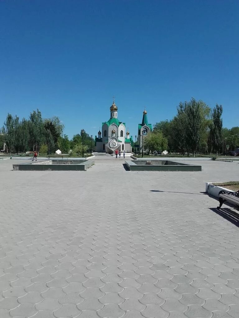 Знаменск астраханская область на месяц. Знаменск астраханская область. аллея космонавтов знаменск астраханская область.