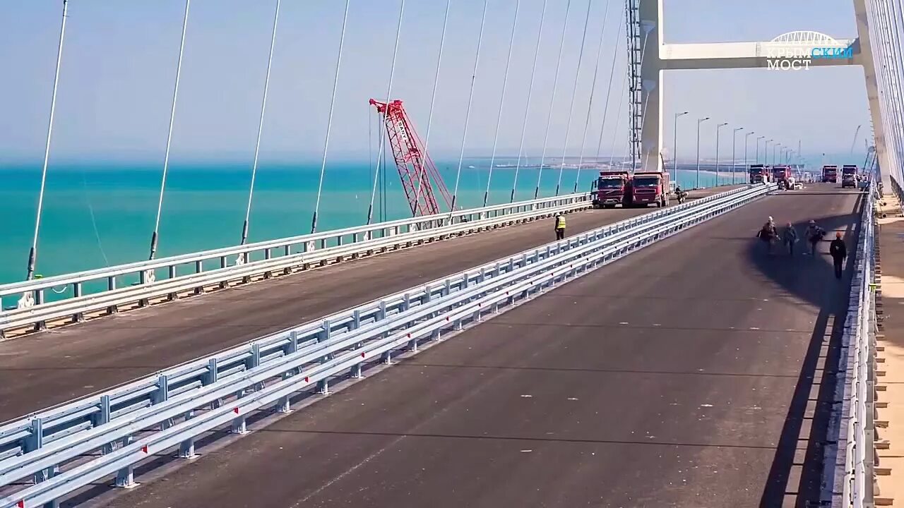 Крымский мост проезд сегодня открыли. Крымский мост через керченский пролив. крымский мост керченский пролив. мост в крыму через керченский пролив. крымский мост через керченский пролив последние.
