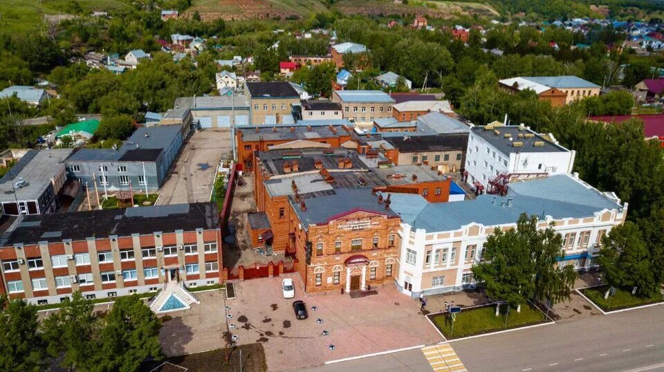 театр баталова бугульма. бугульминский драматический театр. а. бугульминский театр зал. драматический театр бугульма баталов.