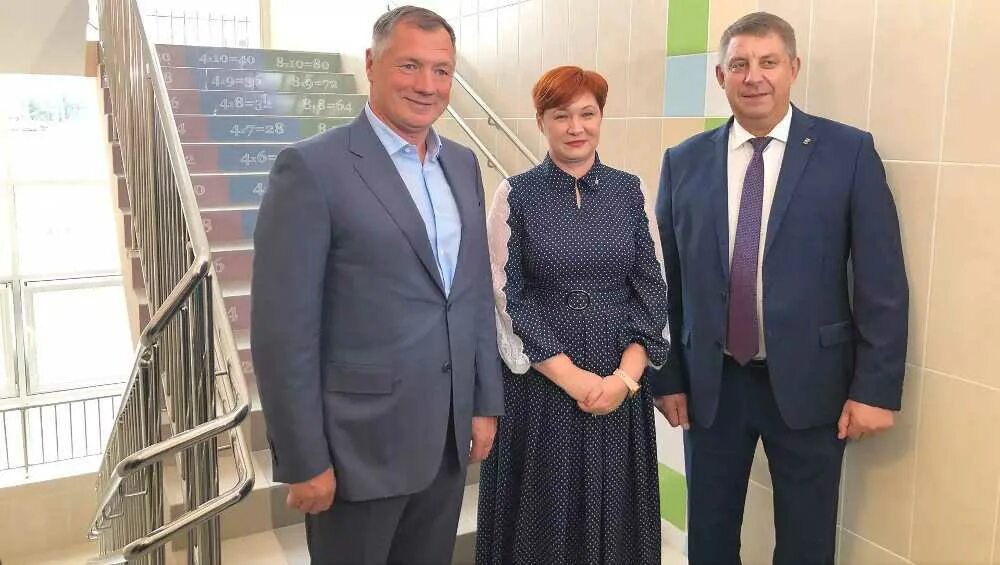 Национальные проекты брянской. Безопасные качественные дороги нацпроект логотип. Брянск культура. Новости брянска. Богомаз брянский губернатор.