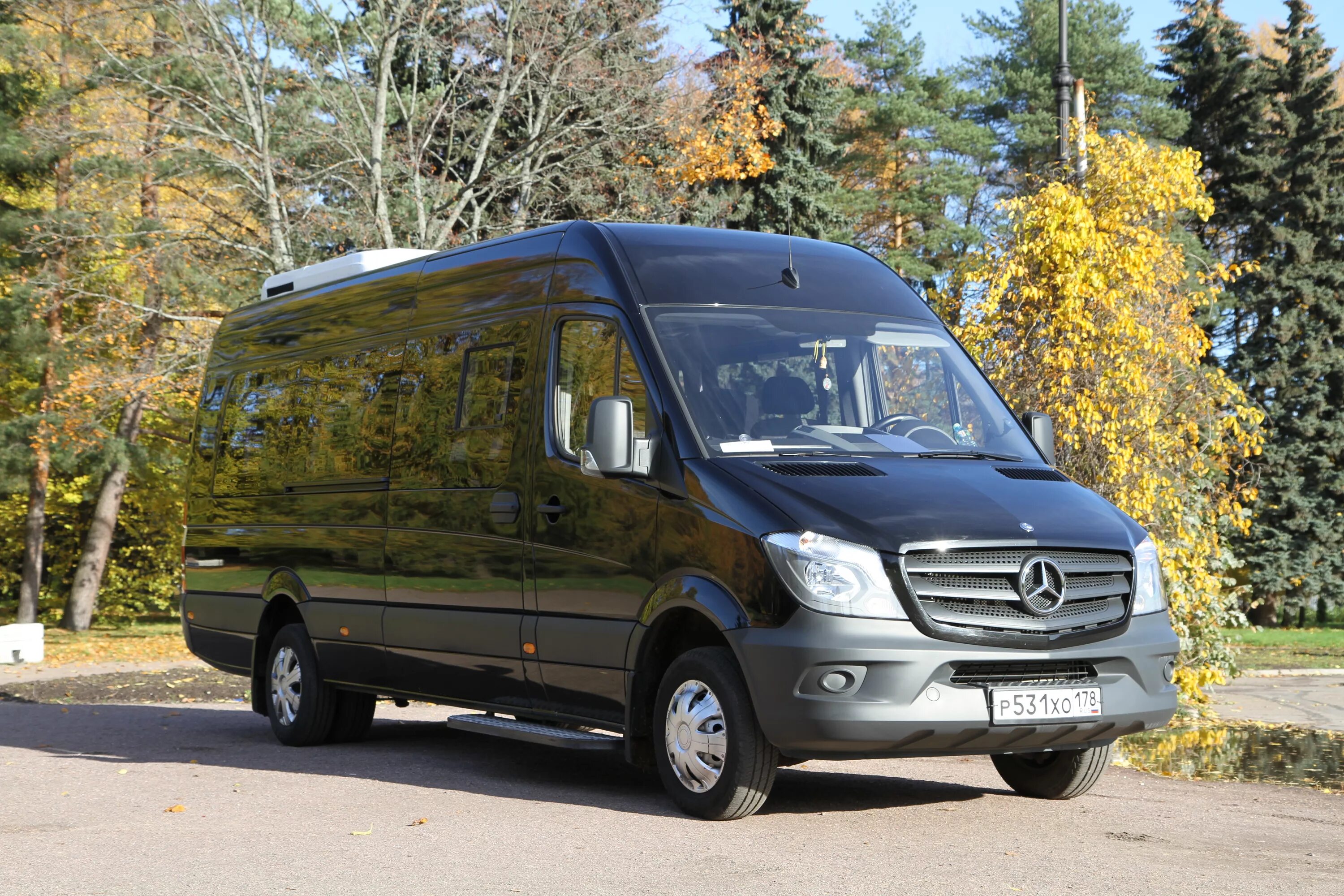 Мерседес Спринтер 16 мест. Mercedes Sprinter 20. Mercedes Sprinter 20 мест. Мерседес Спринтер пассажирский черный. Газель мерседес спринтер