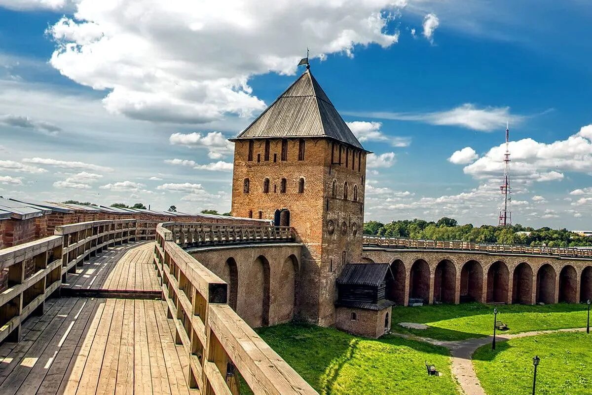 Древний новгород. Туры в новгород из спб. Великий новгород кремль. Новгородская крепость великий новгород. Туры в новгород из спб.