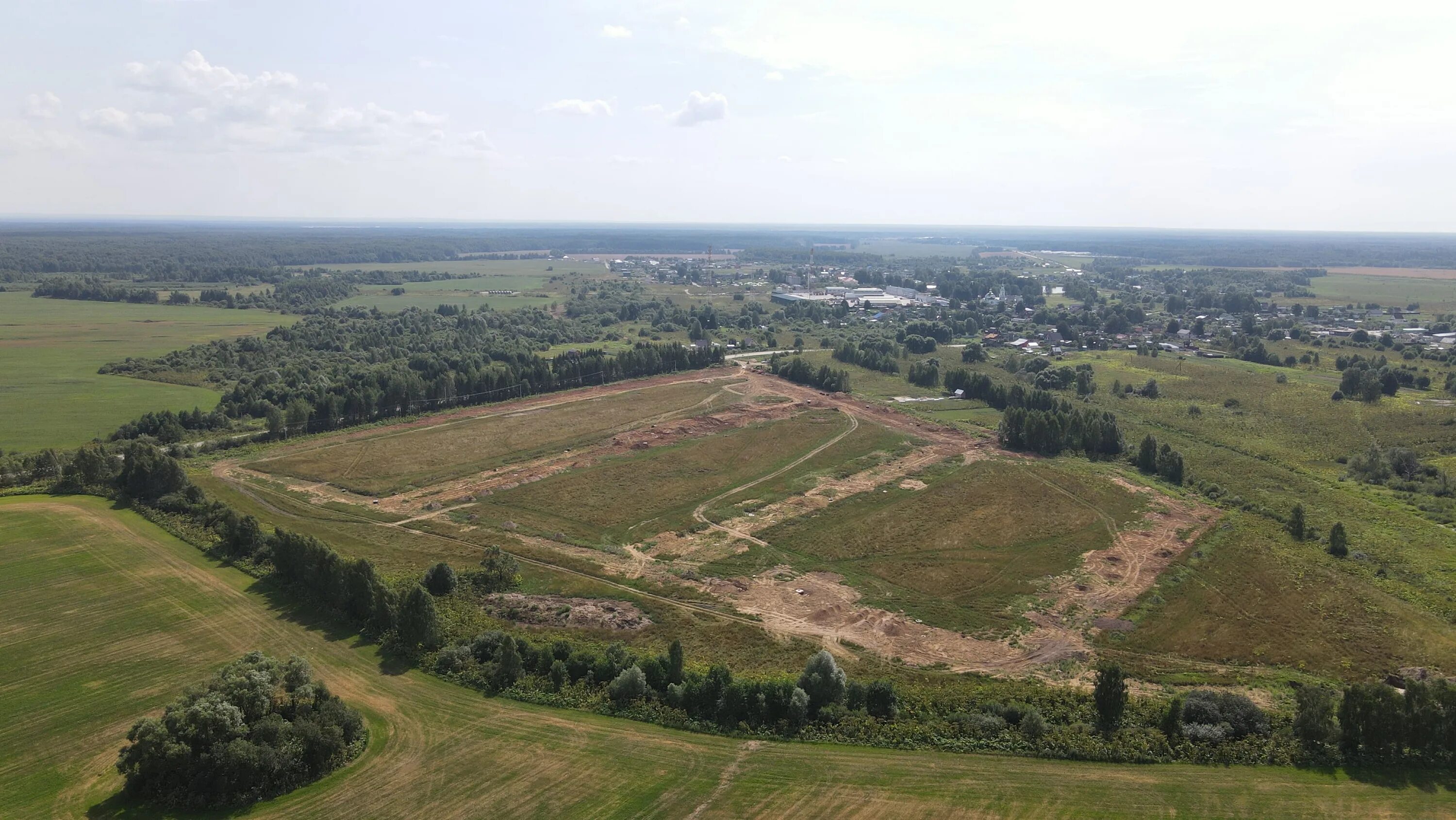 Дмитрогорский завод конаково. Дмитровские горы. Дмитровский кремль в дмитрове. Парк яхрома. Дмитрова гора.