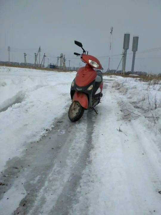 Скутер в нижегородской области. Скутер за 15000. Мопед за 15000. Скутер за 15000 рублей. Скутер в деревне.