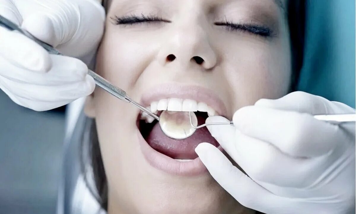 Лечение заболевшего зуба. Зубы стоматолог. Боязнь стоматологов.