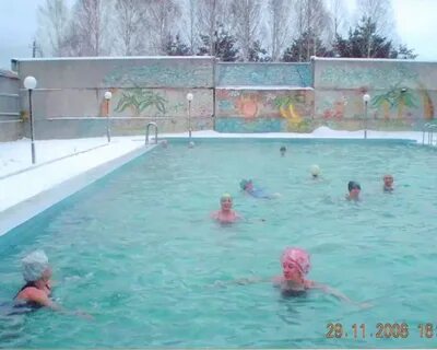 Бассейн под открытым небом мыски