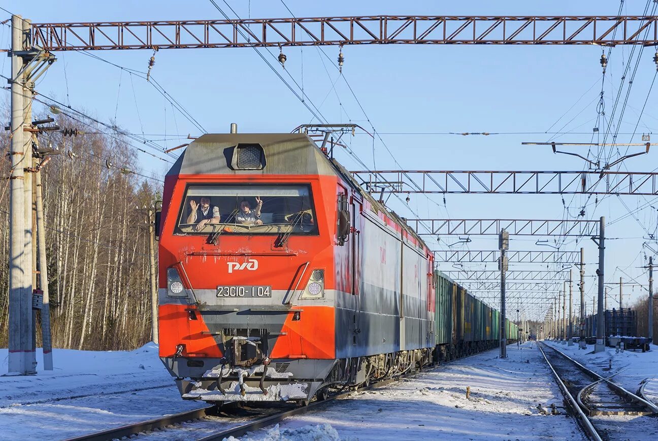 Автодорога ярославль санкт-петербург. Смоленск петрозаводск расстояние на машине. 2эс10 160. Электропоезд. Республика карелия реал путь костомукша.