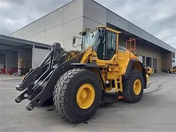 Фронтальный погрузчик hyundai hl760-9s. Вольво л 150. Вольво л 150. Фронтальный погрузчик вольво 150. Фронтальный погрузчик volvo l150h.