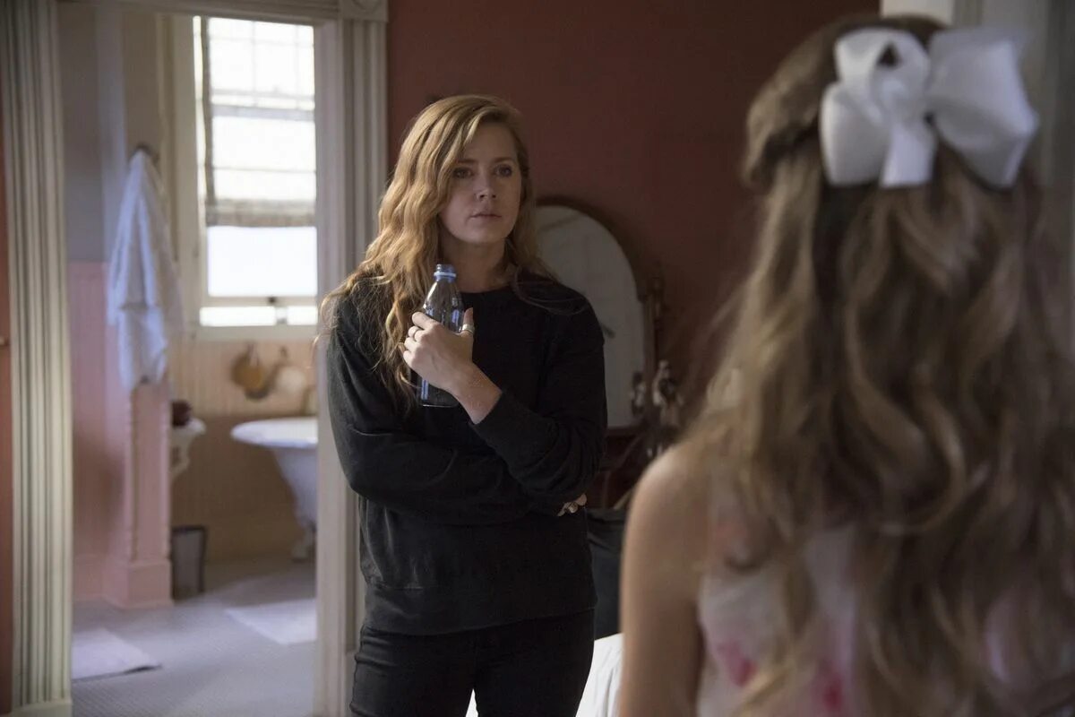 острые предметы концовка. элайза сканлен. острые предметы концовка. острые предметы концовка. элайза сканлен.