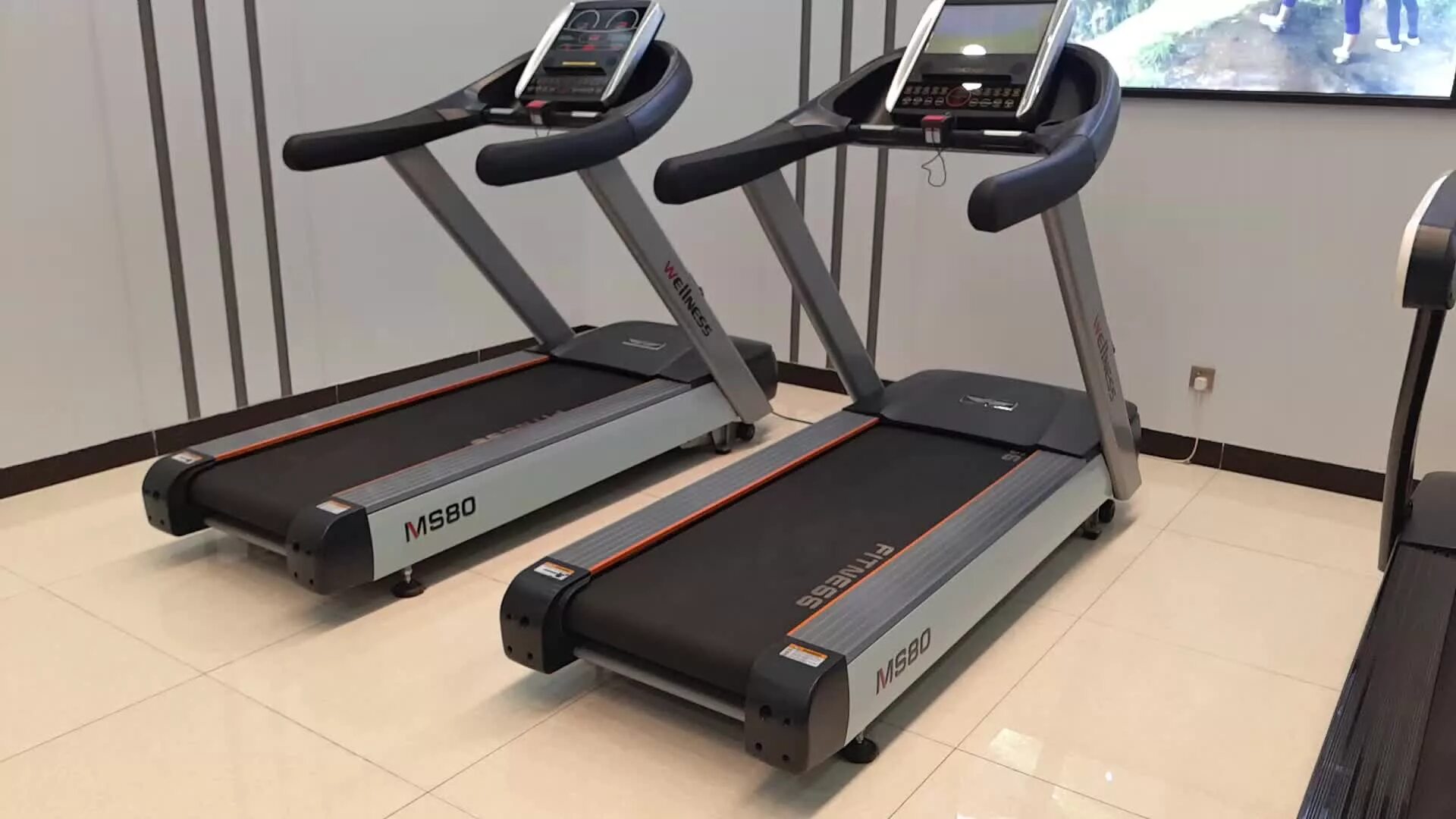 беговая дорожка в тренажерном зале. беговая дорожка spf-tf36. беговая дорожка power gym 600mi. беговая дорожка gym. беговая дорожка gym.