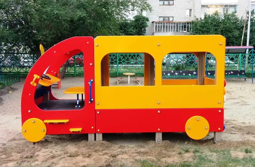 Машина для детской площадки. Веселый автобус. Детский автобус. Автобус детсад. Автобусы детский сад.