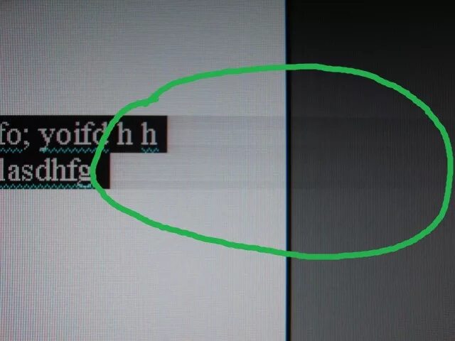 Полоски на экране. Полосы тени на экране монитора. Полоски на мониторе. Белые полоски на мониторе. Если движется экран что делать