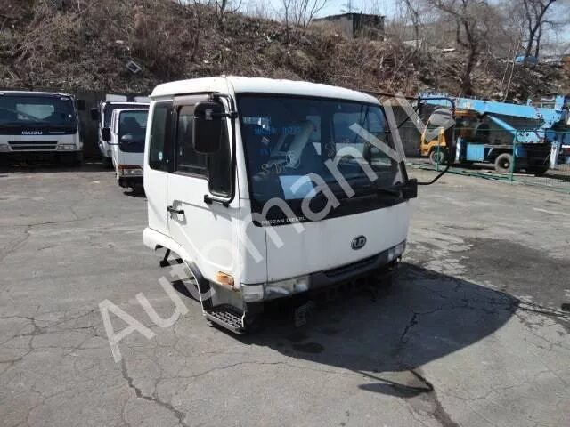 Nissan diesel condor 1995. Nissan diesel condor ud. Кабина ниссан дизель кондор 1994. Резинка лобового стекла ниссан дизель кондор cm87. Nissan custom condor.