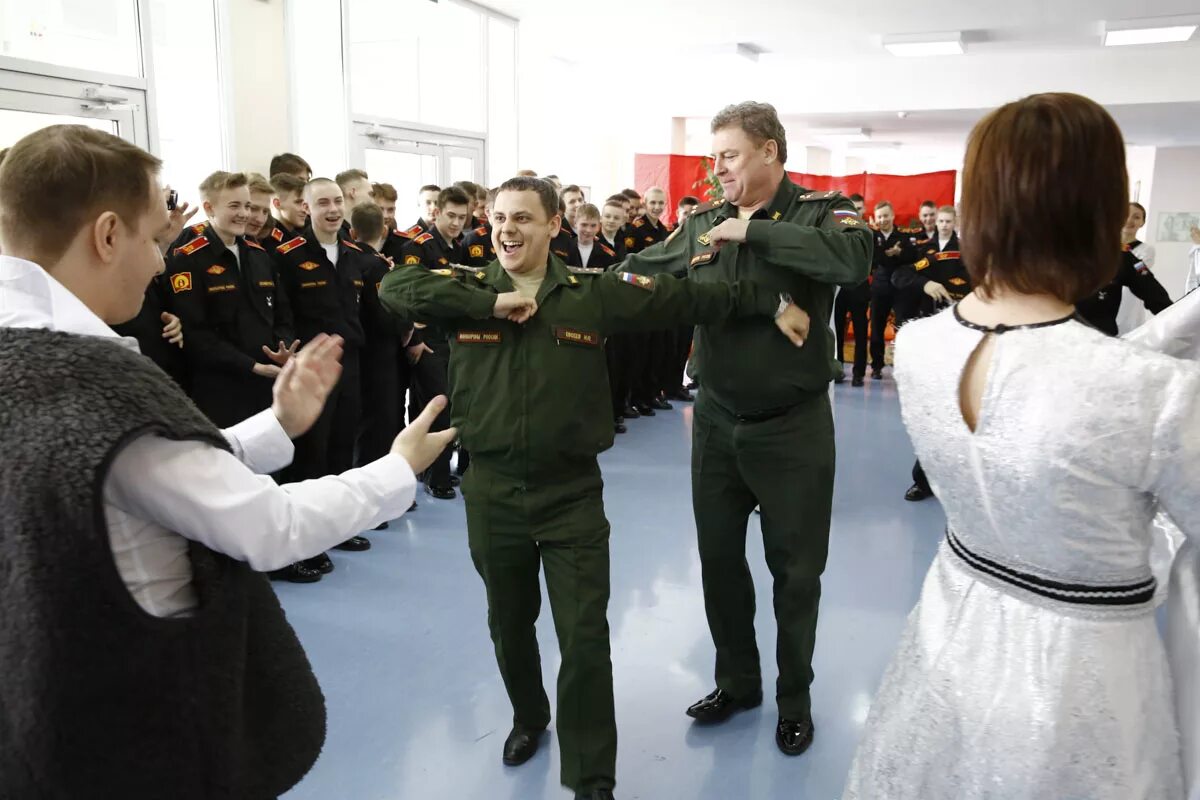 Звезда суворовского училища