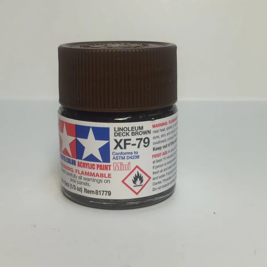 Кисточки для покраски. Акриловые краски на водной основе. Краска для металлической крыши. Акриловая краска для мебели. Лакокрасочные строительные материалы.