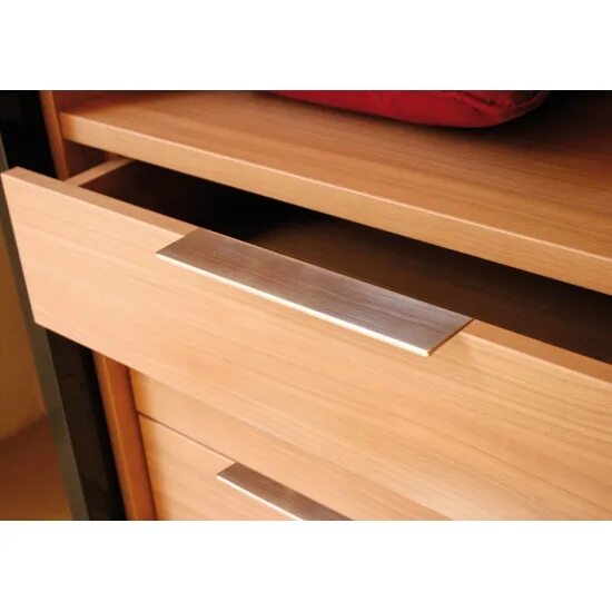 EP1003 - Joseph Giles Modern closet doors, Bedroom decor design, Kitchen handles