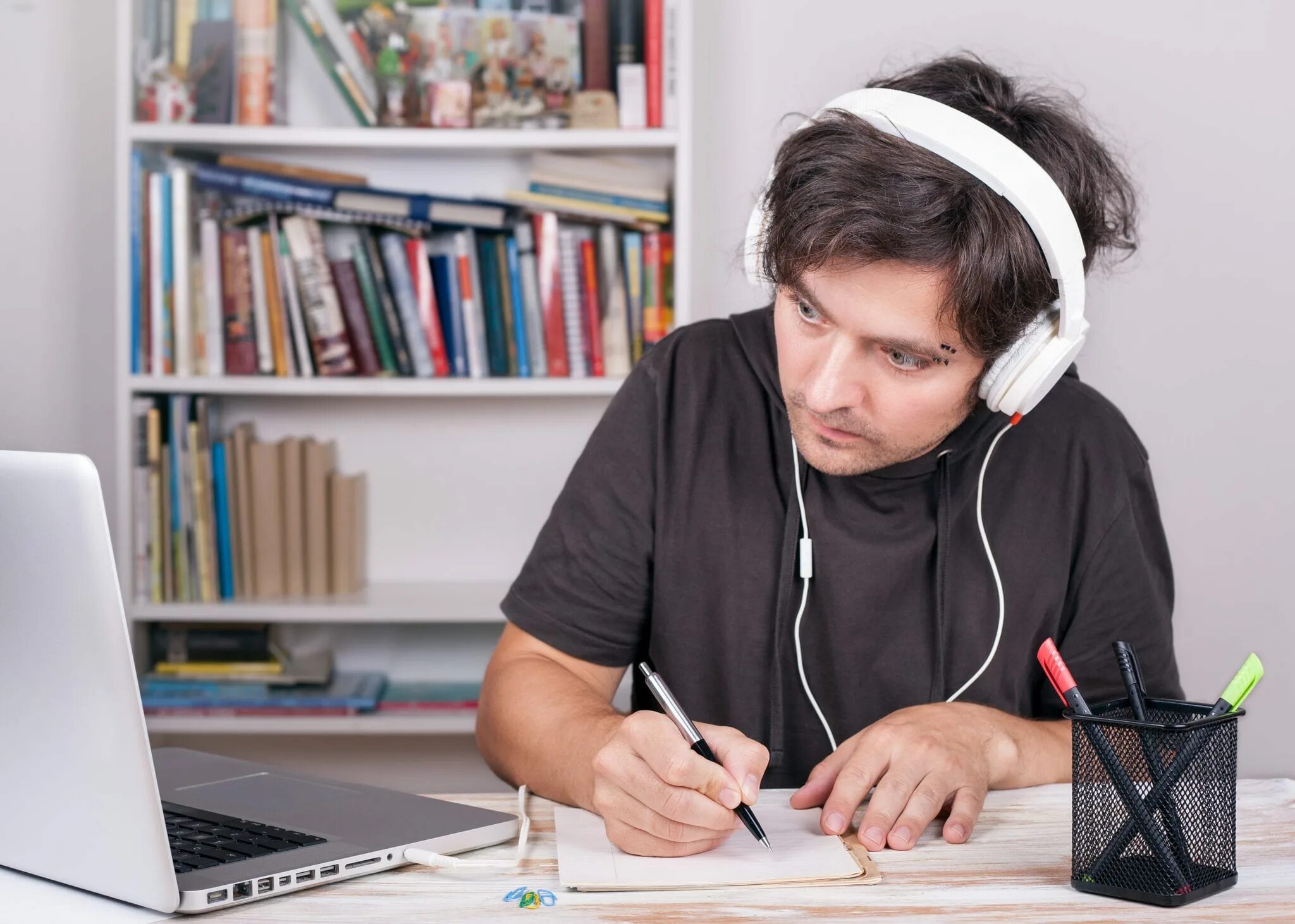 Работа мужчине без образования. Man with Headphones. Man Laptop Headphones. Black guy with Headphones. Man with Headphone and Laptop.