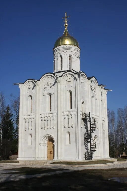 Церковь иконы божией матери живоносный источник лызлово. Лызлово (рузский городской округ). Храм иконы божией матери лызлово изнутри. Храм иконы божией матери лызлово. Церковь в лызлово живоносный источник.