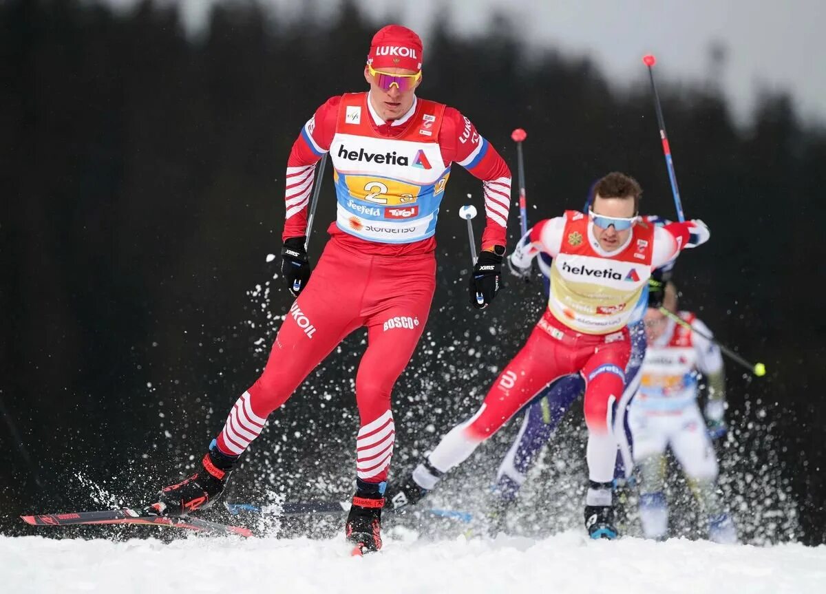 Лыжный спорт российские спортсмены. Лыжные гонки командный спринт. Спорт экспресс лыжные. Российские лыжники. Алекс большунов.