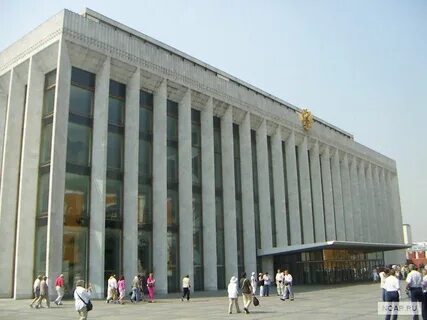 В каком году построен государственный кремлевский дворец