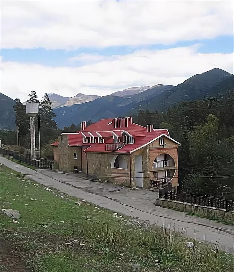 Пансионат красная скала архыз официальный сайт. Красная скала 3* архыз. Гостиница красная скала архыз. Скала архыз. Альплагерь северная осетия.