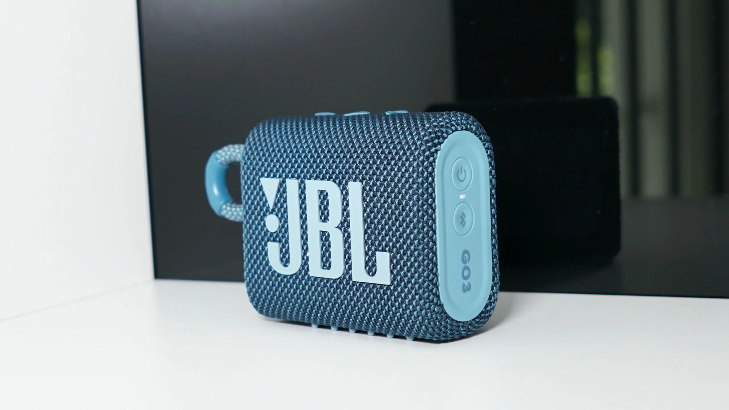 Портативная колонка JBL go 3. Портативная колонка JBL go 3, синий. Портативная колонка JBL go 2 Black. Колонка JBL go 3 водонепроницаемая.