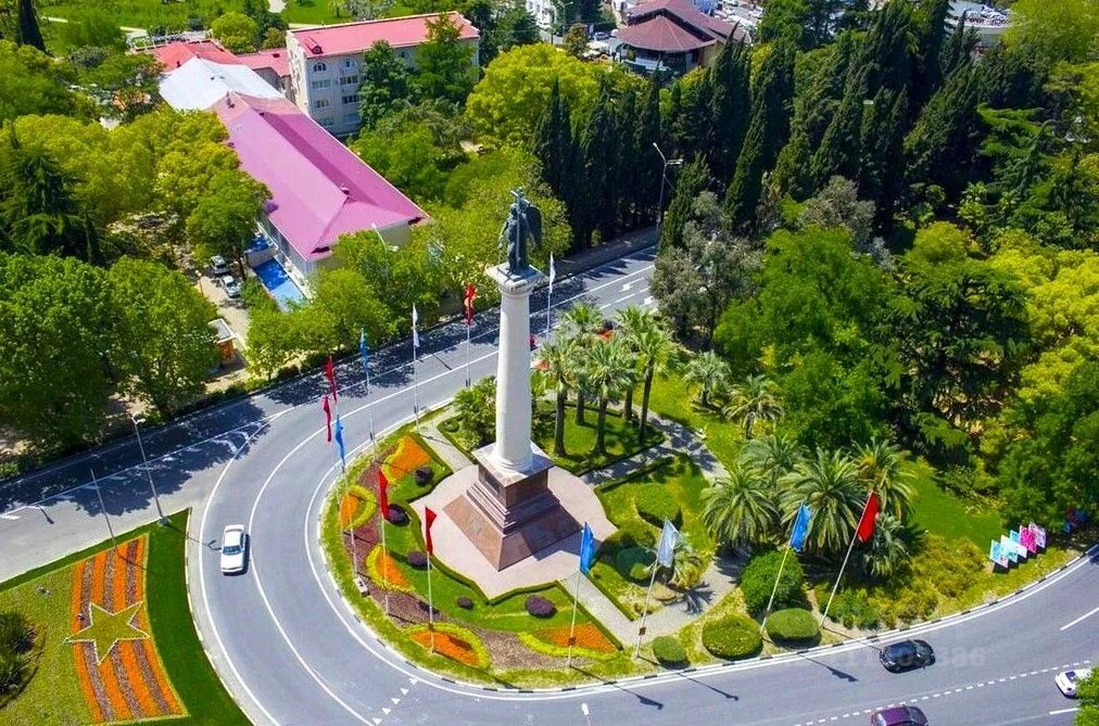Войкова 27 сочи. Сочи ул. Курортный 21 сочи. Город сочи улица войкова. Сочи на улице войкова, 35.