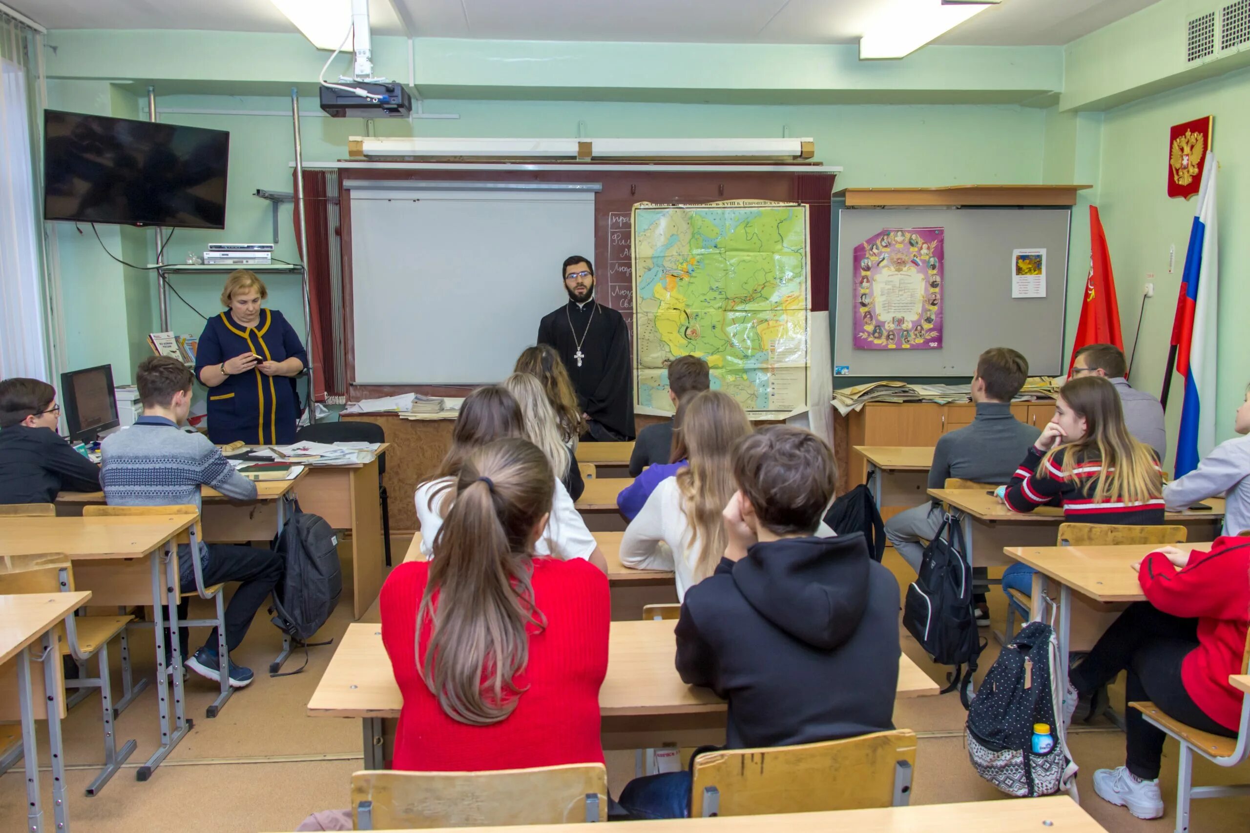 9 гимназия королев ученики. 9 гимназия актовый зал королев. гимназия 3 королев. гимназия 18 актовый зал королёв. гимназия ковчег, г.