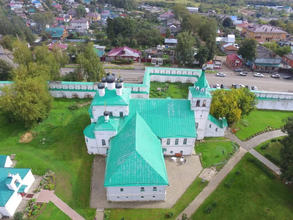 Монастырь в александрове. Успенская Церковь Александров. Александровская Слобода Успенский монастырь. Успенский монастырь (Александров). Монастырь в Александрове Владимирской области.