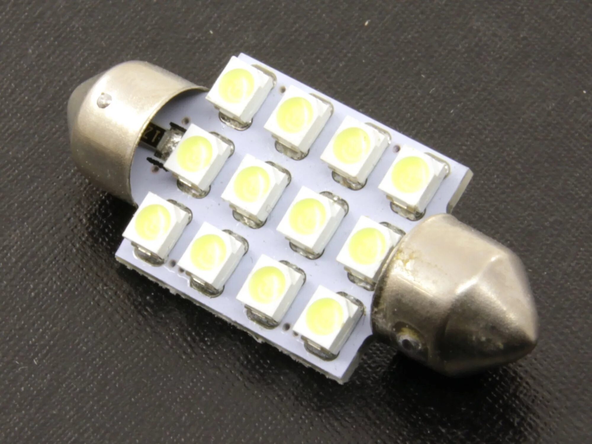 Lumen лампы. Светодиодная автомобильная лампа dc 12v - 24v. Лампа светодиод. C5w osram t10,5x36 12v 5w 6418. Лампа светодиодная t11(c5w) 12v 20 smd диода.