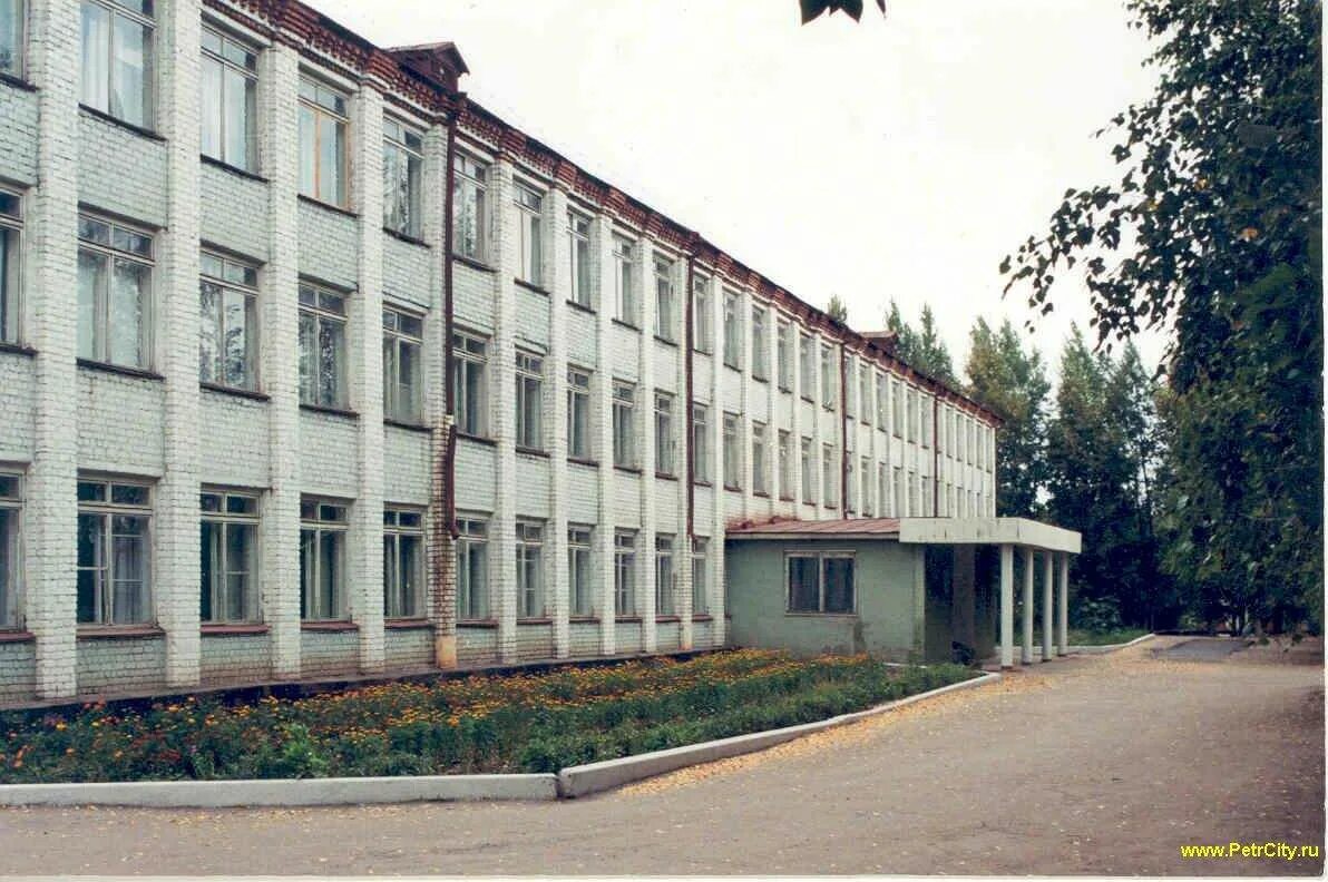 улица гоголя петровск саратовская область. город петровск саратовская область школа 3. мбоу сош №2 г. школы города петровска. город петровск саратовская область школа 3.