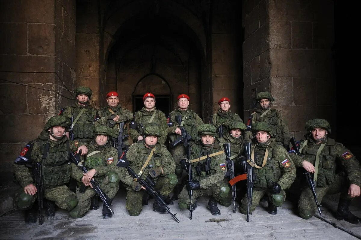 Военная полиция в Алеппо. Военная полиция РФ В Сирии. Спецназ военной полиции РФ. Спецназ Военная полиция РФ В Сирии. 24 часа военные