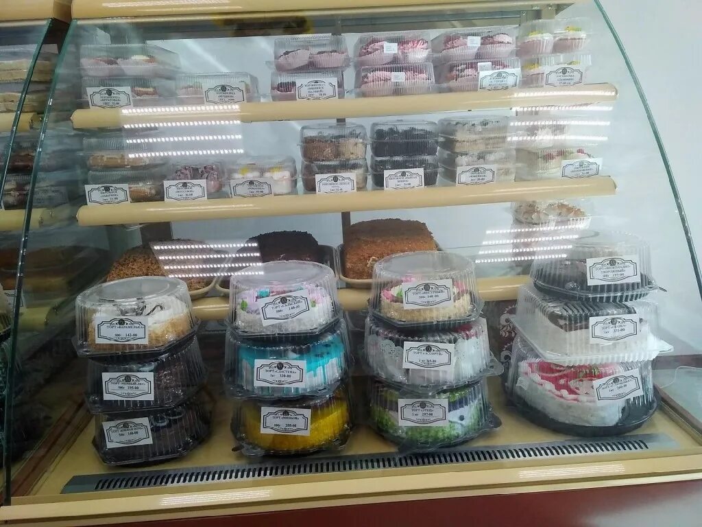 Хлебная лавка белая калитва. Ассортимент тортов хлебозавод 5. Лавка хлеба белая калитва. Хлебная лавка белая калитва. Ассортимент тортов хлебозавод 5.