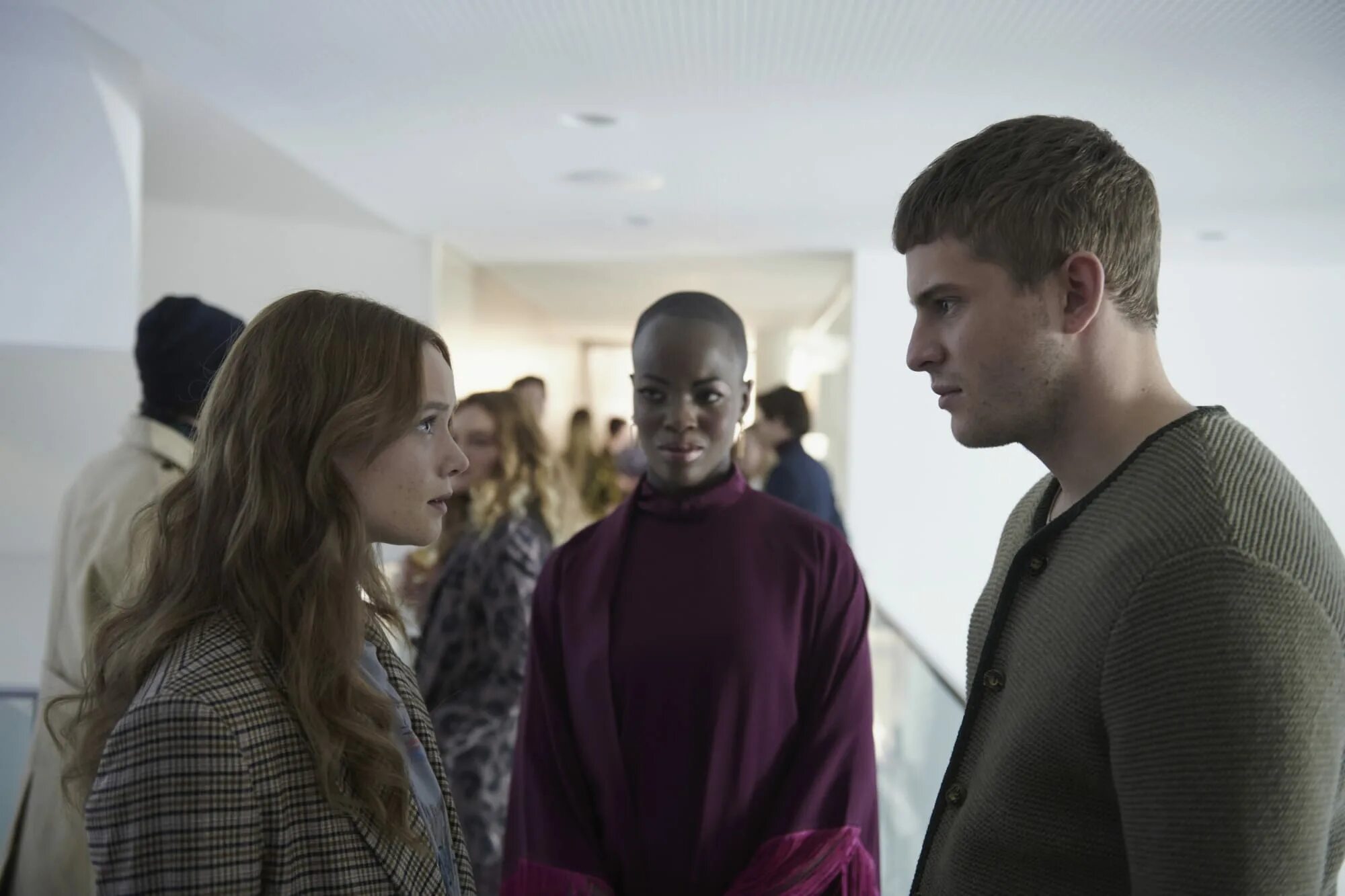 Новинки нетфликс 2025. Сериалы нетфликс 2025. щегол сериал нетфликс. первое убийство сериал нетфликс 2025. норвежский сериал 2025 нетфликс.