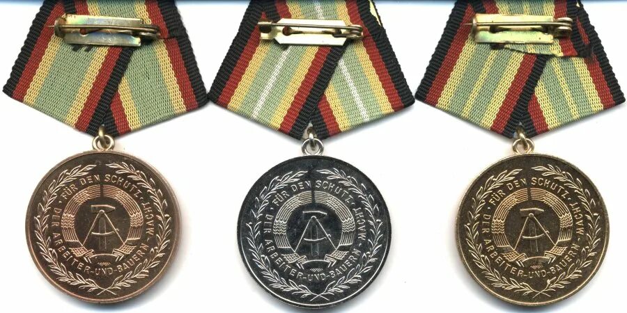Медаль за безупречную службу 3 степени. Медали народной армии германии. медаль за службу в гдр. медаль союзного государства за безупречную службу. медалями «за безупречную службу» i,ii,iii степеней.