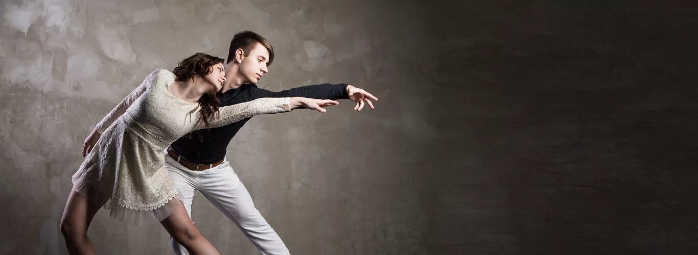 танцующие люди силуэты. конкурс "калейдоскоп талантов 2019" обалденный танец под песню журавли. конкурс талантов. танцуют талант. танцевальные таланты какие бывают.