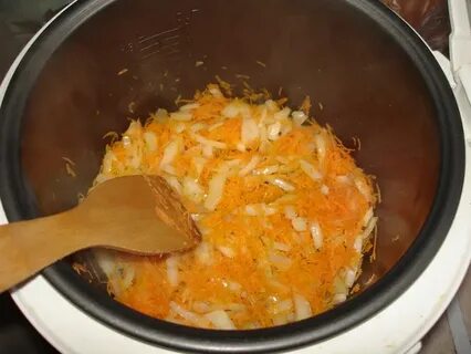 Рис с луком и морковкой в мультиварке